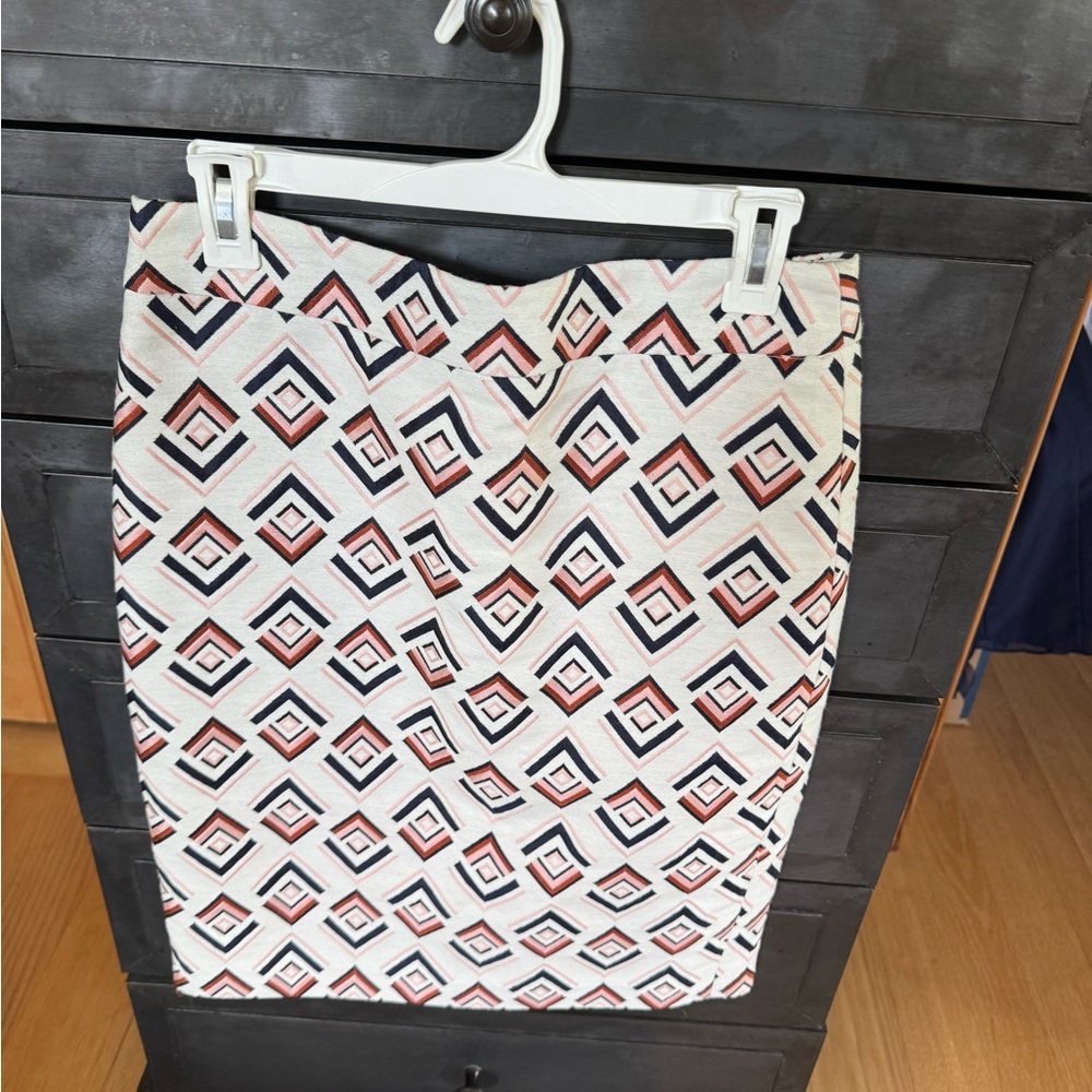 Ann Taylor Navy and Peach Pencil Skirt Knee-Length Work Style